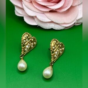 Elegant Gold and Pearl Drop Earrings
